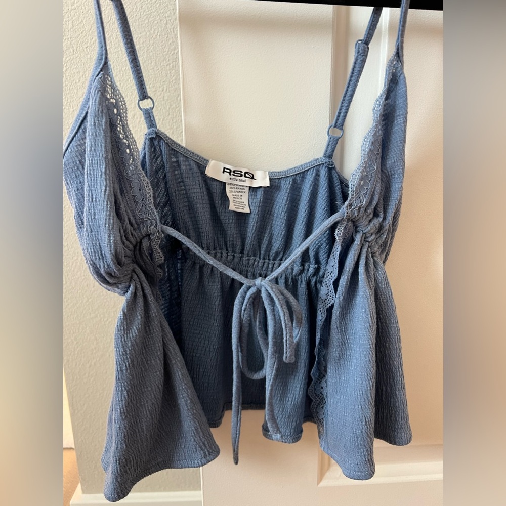 Tank top🌊 - Picture 3 of 4